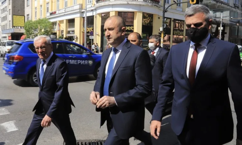 Фучеджиева: Срамно е двама менте натовски генерали да не са измъцали една дума за акцията на Лукашенко - Tribune.bg