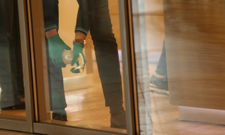 Измама в ломско село: Кметът иска по 55 лв. за дезинфекция - Tribune.bg