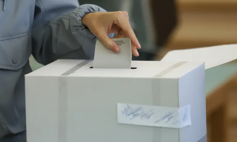 Избирателната активност почти без разлика от ноември: 39,40% са излезли да дадат своя вот - Tribune.bg