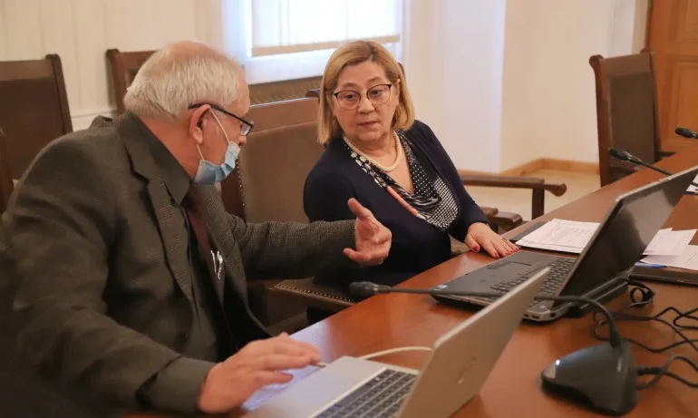 6 партии и 2 коалиции с отказ от ЦИК за регистрация на вота - Tribune.bg