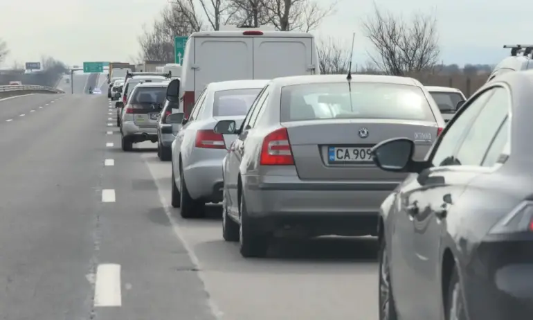 Въвеждат се временни промени в движението по автомагистрала Тракия“, съобщиха