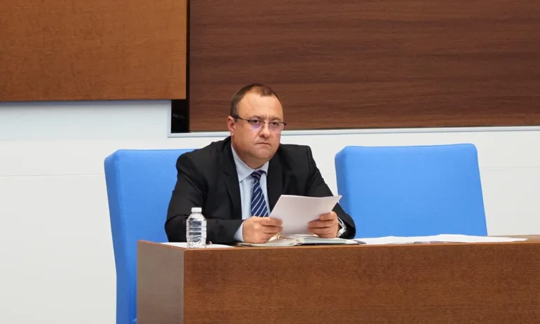 Министър Иван Иванов: През август започва ремонтът на отсечката, на която загина 12-годишната Сияна - Tribune.bg