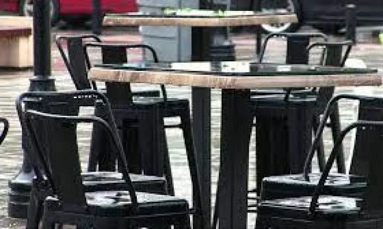 Сдружението на заведенията: МЗ няма куража да въведат задължителни зелени сертификати - Tribune.bg