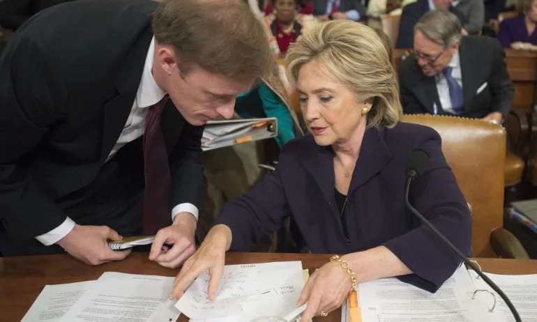 Клинтън за последователите на Тръмп: Идеите на фанатиците могат да доведат до смъртоносни щети - Tribune.bg