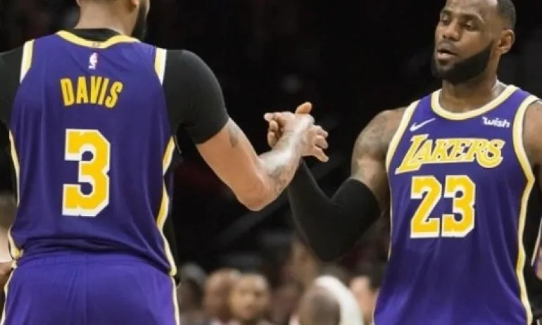 Леброн Джеймс вкара решаващата стрелба за победа на Лейкърс в градското дерби - Tribune.bg