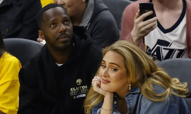 Адел потвърди: Омъжена съм! - Tribune.bg