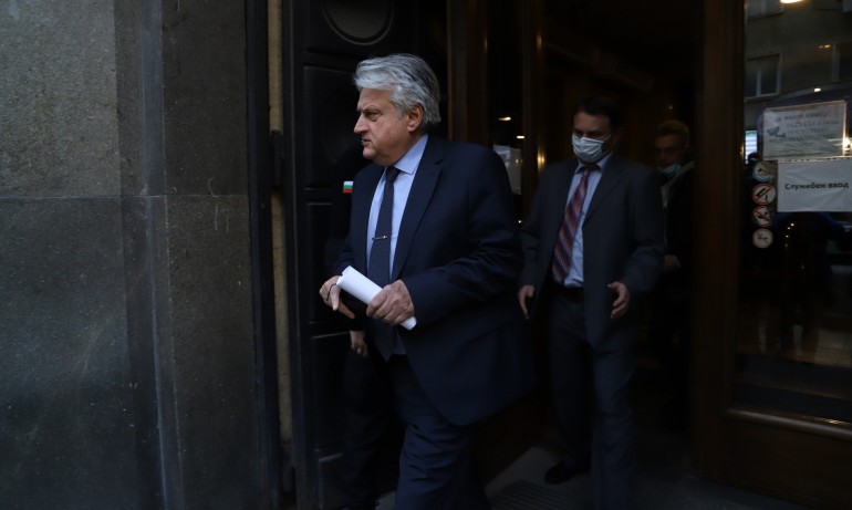 Прокуратурата след разпита на Рашков: Не посочи конкретни лица и места на парите за Хемус - Tribune.bg