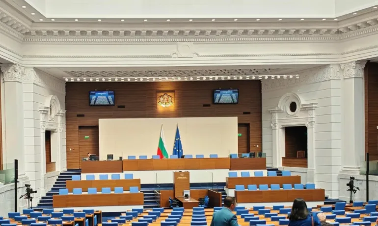 Депутатите решиха: Постоянните комисии в НС ще са 24 - Tribune.bg