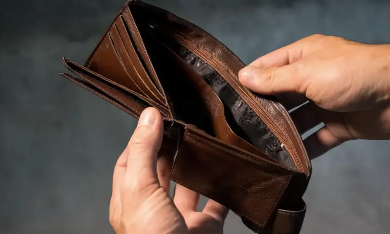 За кой ли път? Разходите надвишават значително доходите на българските домакинства - Tribune.bg