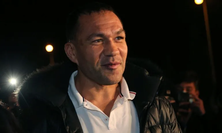 Кобрата говори открито за живота и детството си - Tribune.bg