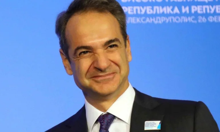 Мицотакис: Мигрантите, които се опитват да нахлуят живеят от години безопасно в Турция - Tribune.bg