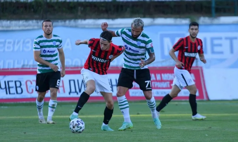 Ощетиха Черно море в мача с Локо (Пд), съдия и VAR не видяха чиста дузпа - Tribune.bg