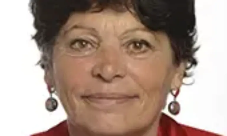 Почина евродепутатката, настояла за разследването срещу Фон дер Лайен и Pfizer - Tribune.bg