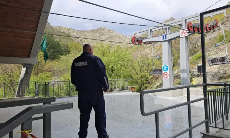 Двама мъже пострадаха при инцидент на лифта край Сливен - Tribune.bg