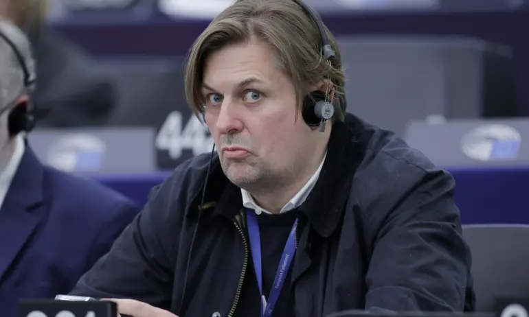 Представителите на Алтернатива за Германия са изключени от европейското си семейство - Tribune.bg