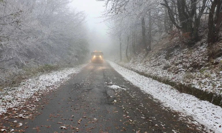 Спират движението през прохода Шипка за три часа - Tribune.bg