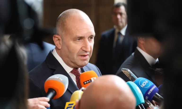 Радев остър за Пеевски: Не бива да сме наивни, че тази наглост на стероиди ще се осъзнае - Tribune.bg