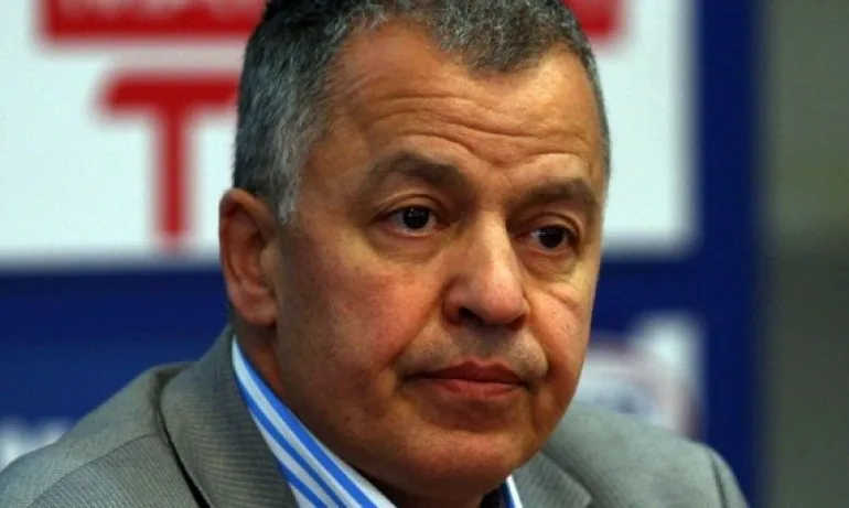 Адв. Пламен Таушанов: Хитреците с фалшиви сертификати представляват 2-5% от починалите - Tribune.bg