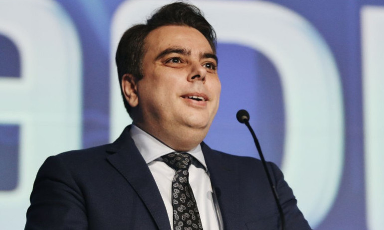 Според Асен Василев ИТН са хвърлили държавата под автобуса - Tribune.bg