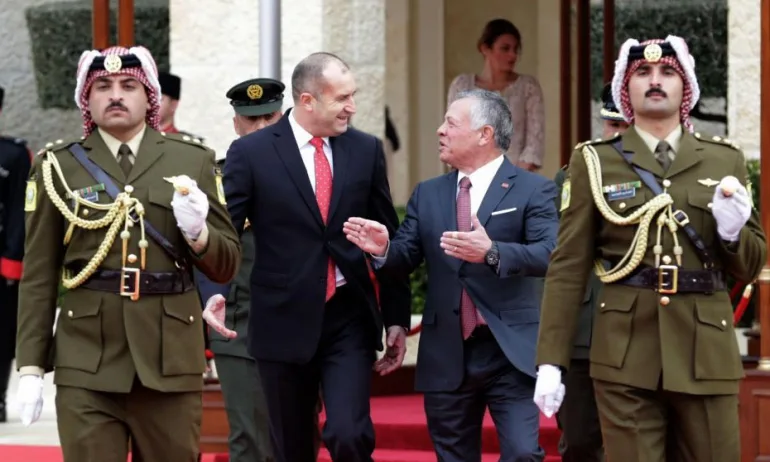 Въпреки международната си изолация в Европа – Радев с щедри обещания пред йорданците - Tribune.bg