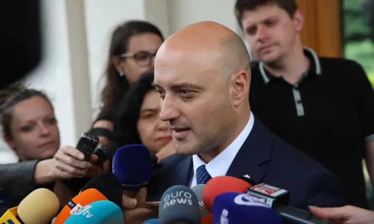 Атанас Славов: Амбицията е юли да има иницииран проект за конституционни промени - Tribune.bg
