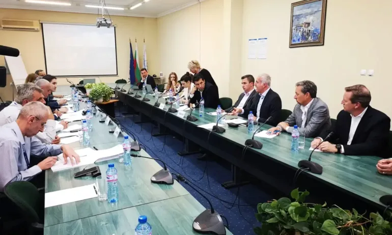 Петков иска Козлодуй да смени горивото от руско на американско - Tribune.bg