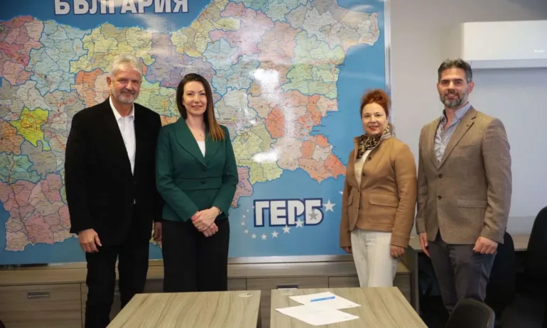 Нов меморандум цели по-силна роля на семейните аптеки и по-качествена грижа за пациентите - Tribune.bg