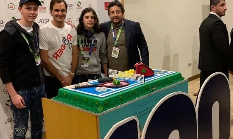 Стефан Цветков поздрави Роджър Федерер за титла номер 100 - Tribune.bg