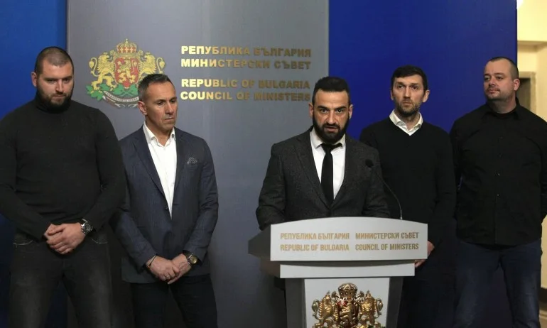 Фенове на Левски: Няма да излизаме в защита на корпоративни интереси - Tribune.bg