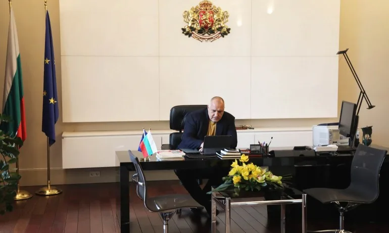 Подписваме два договора с Китай за доставка на лекарства за COVID-19 - Tribune.bg