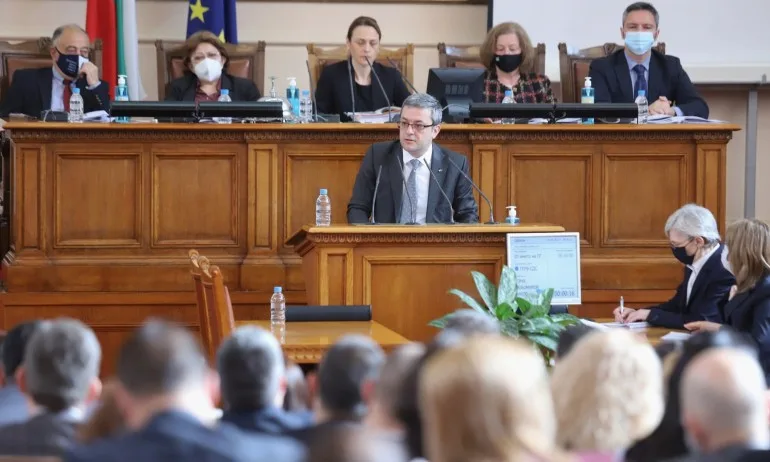 Тома Биков към новите в НС: кой, кога и на каква цена се е разбрал за подкрепа от ДПС? - Tribune.bg