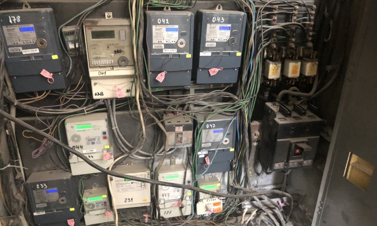 Блиц: Контрабандата процъфтява заради безумните цени на тока! - Tribune.bg