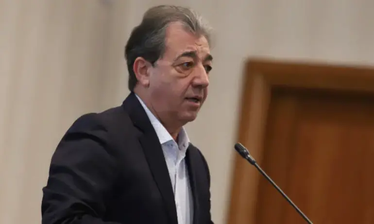 Лилков: Засега не са гласувани заплати за общинските съветници и аз не знам да са превеждани такива - Tribune.bg