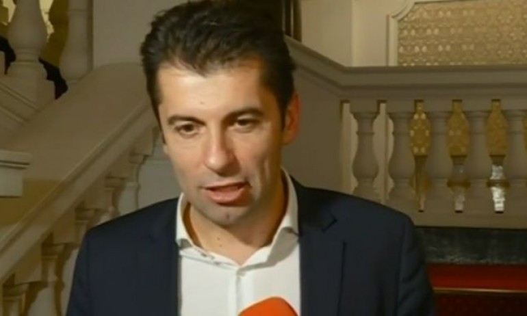 Петков доволен от преговорите, но още не говорят за министрите - Tribune.bg