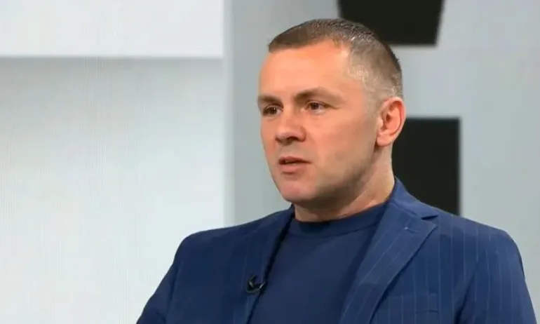 Даниел Митов към депутата Христо: Има разлика в историята между Източна и Западна Европа - Tribune.bg