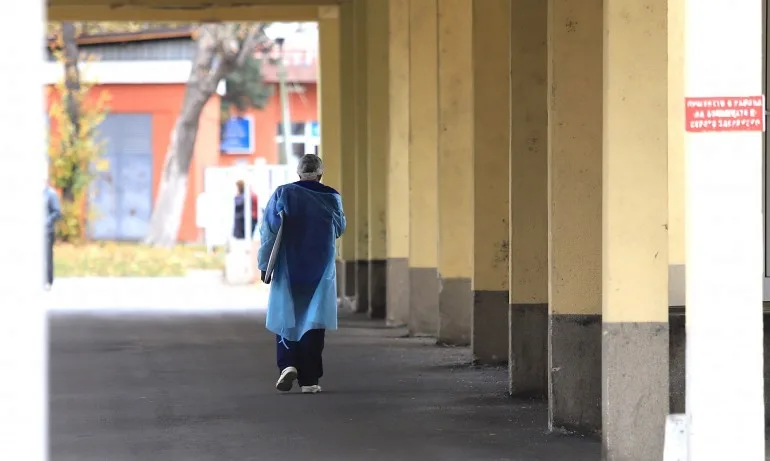 Намалява броят на хоспитализираните пациенти в COVID отделенията на столичните лечебни заведения - Tribune.bg