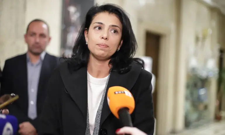 Ваня Григорова: Да не търсят подкрепа от Путин в СОС - Tribune.bg