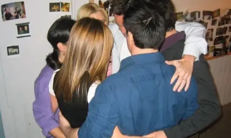 Дженифър Анистън: Мати, обичам те толкова много и знам, че вече си напълно спокоен и без всякаква болка - Tribune.bg