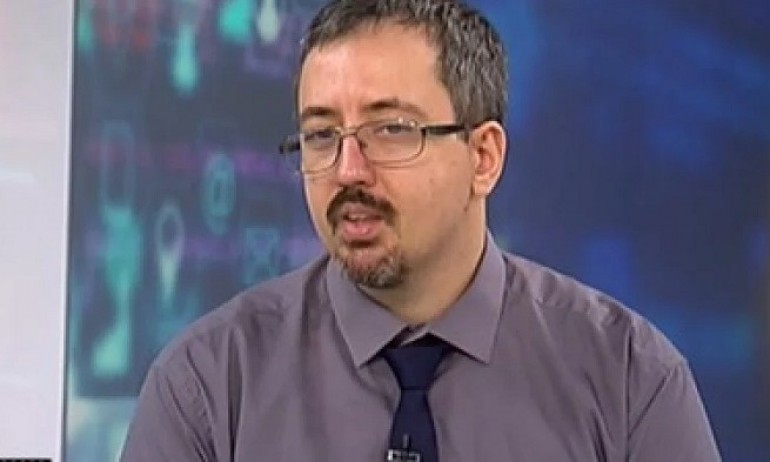 Лъчезар Томов: Планът за справяне с кризата е лош, не се спазва и не се налага - Tribune.bg