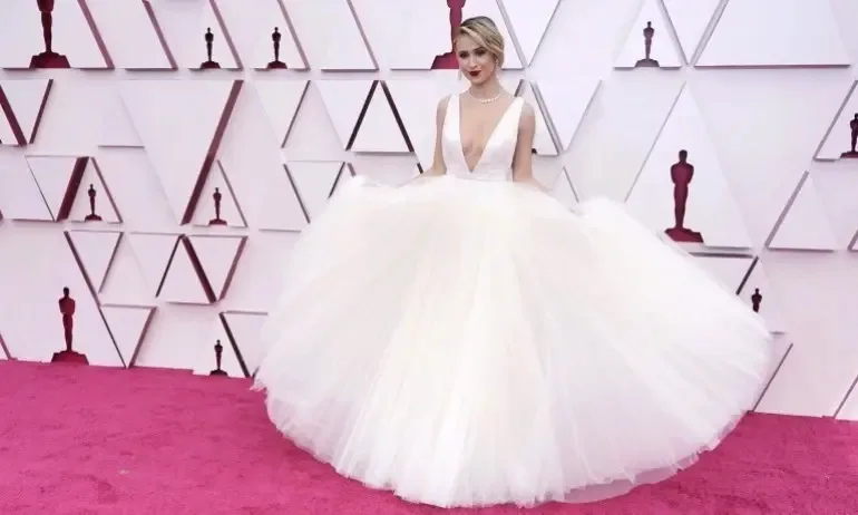 Мария Бакалова застава начело на комисията, която ще избира българския кандидат за Оскар - Tribune.bg