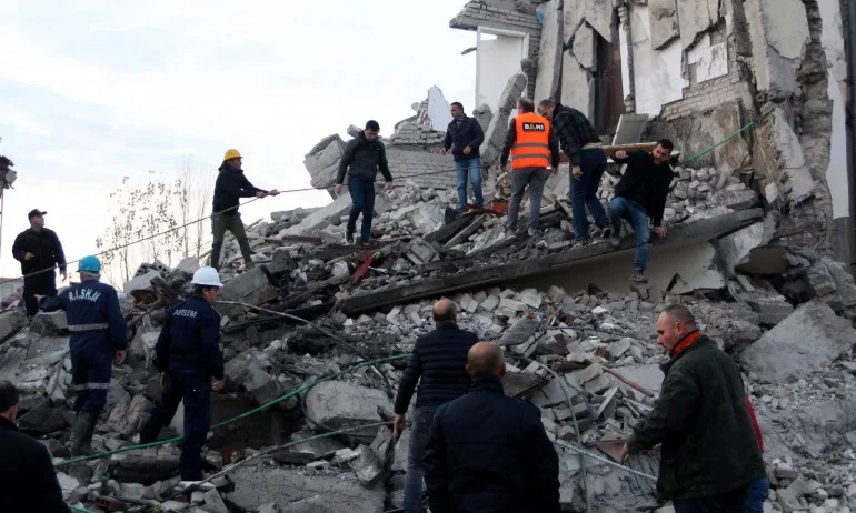 След земетресението с магнитуд 6,4 в Албания: Броят на жертвите и ранените се увеличава - Tribune.bg