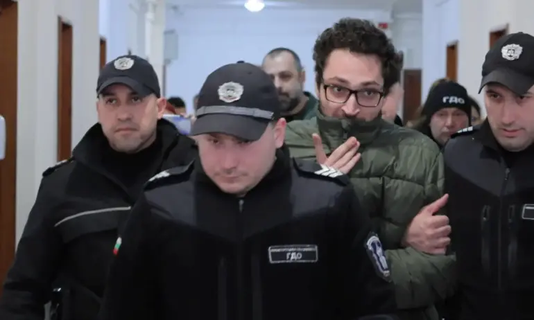 Бургазлията, убил майка си остава в ареста. Не осъзнавал, че жертвата му е биологичен родител - Tribune.bg