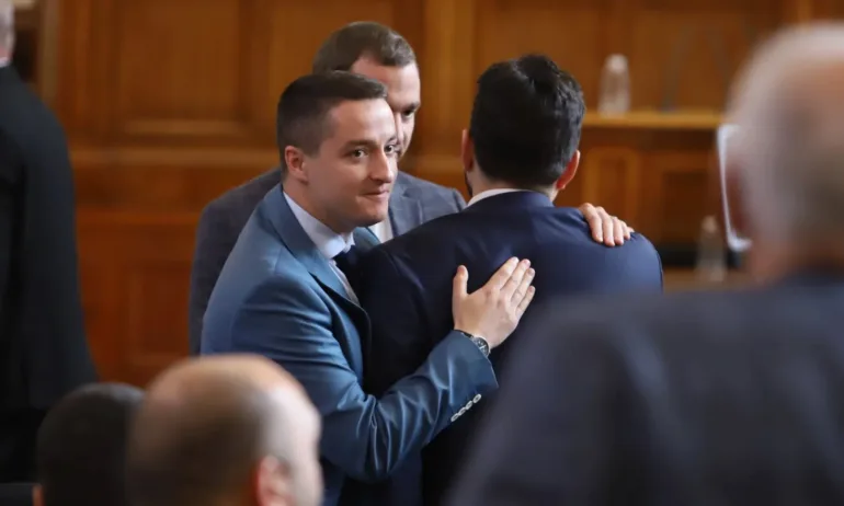 Явор Божанков: Трябват усилия от всички за правителство без ГЕРБ и ДПС - Tribune.bg