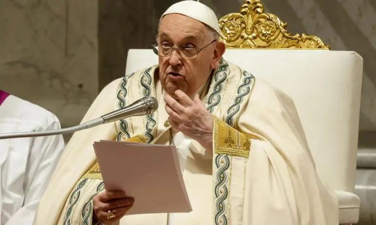 На пасхалното бдение в базилика Свети Петър“, папа Франциск призовава