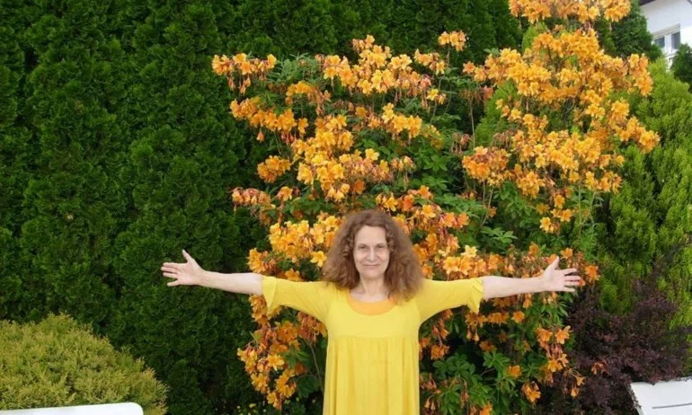 ОТ АРХИВА: Учителка с поетична възхвала на премиера - Tribune.bg