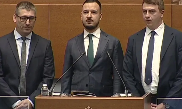 Подменените депутати поетапно се заклеват в парламента - Tribune.bg