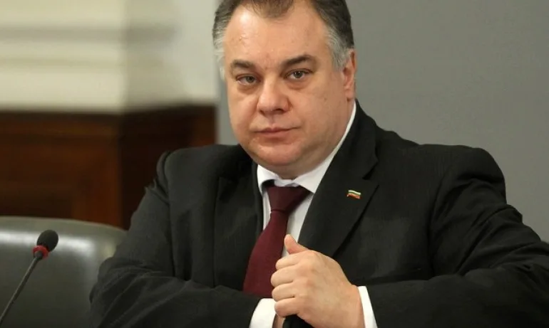 Д-р Ненков поиска: Служебното правителство да въведе задължително ваксиниране - Tribune.bg