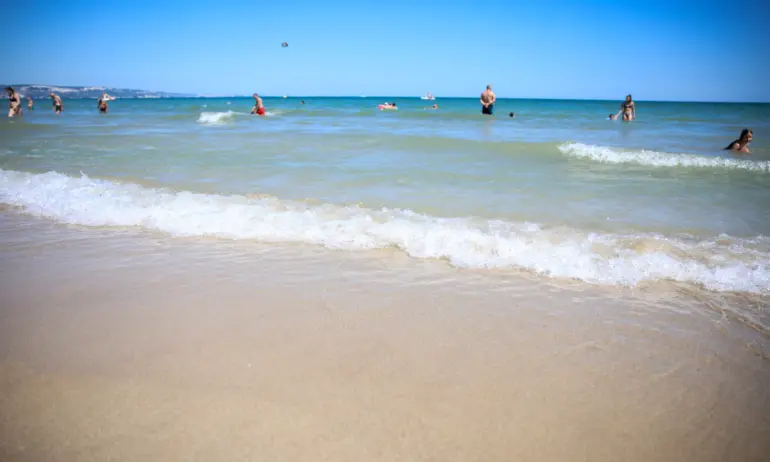 Здравното министерство за замърсената морска вода: Манипулация и подвеждане - Tribune.bg