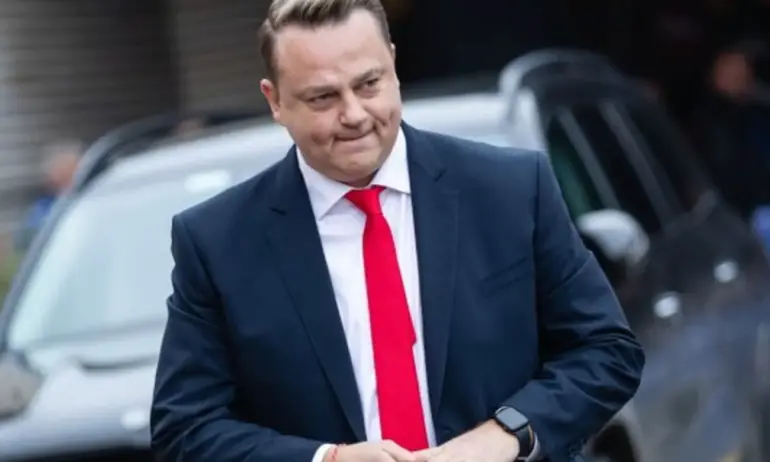 Нов шамар за Георги Градев, осъдиха го - Tribune.bg