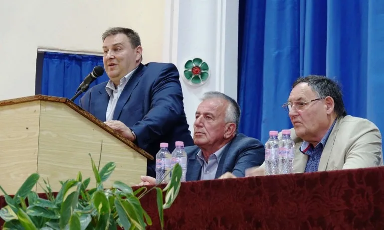 Емил Радев: С нови правила за документите спестяваме на европейците 40 млн. евро годишно - Tribune.bg